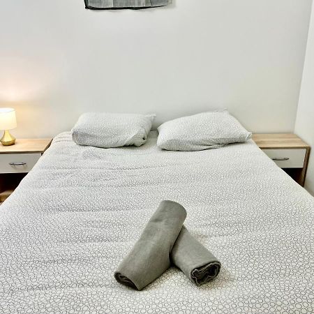 Superbe Maison De Ville Pour 4 Personnes Trouville-sur-Mer Luaran gambar